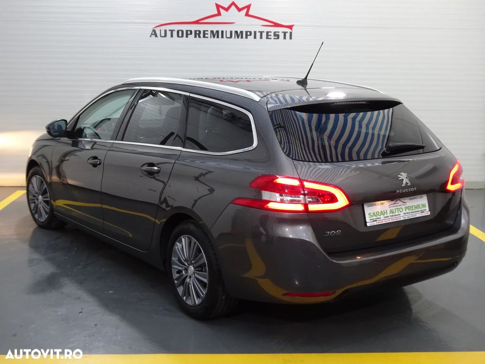 Peugeot 308 1.2 L PureTech Turbo S&S Allure Pack - 10