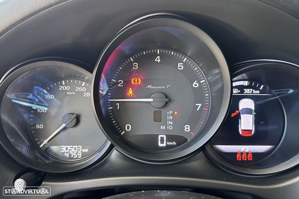 Porsche Macan T - 17