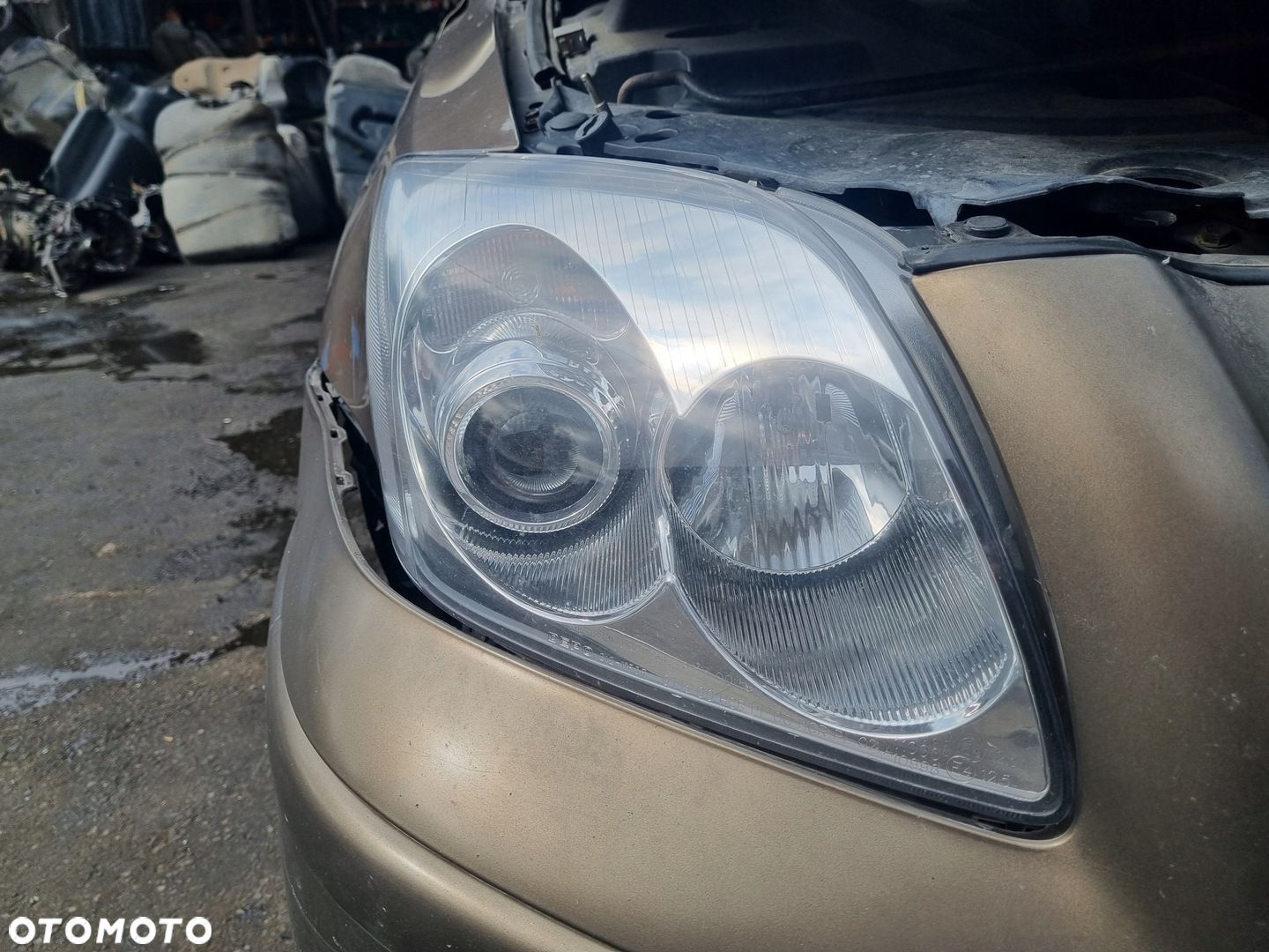 TOYOTA AVENSIS II T25 03-06 2005 r. LAMPA PRAWY PRZÓD PRAWA PRZEDNIA EU - 1