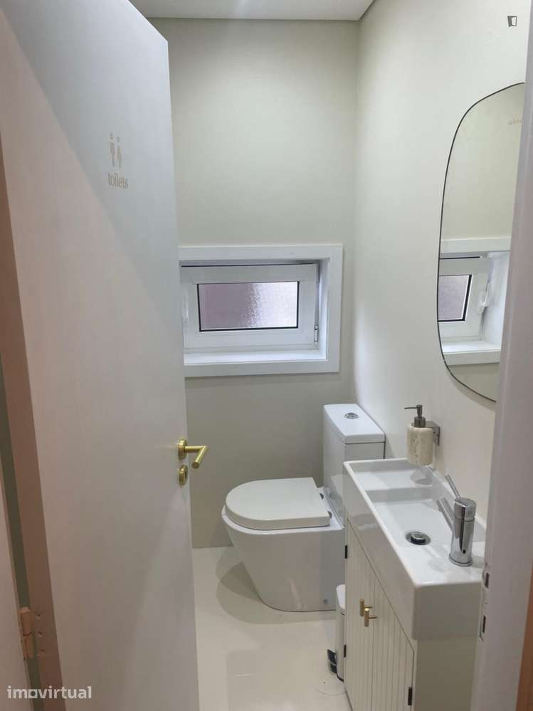Quarto - localizado em Cedofeita Porto - Grande imagem: 2/38
