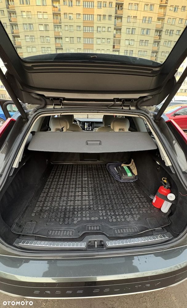 Volvo V90 D5 SCR AWD Momentum - 21