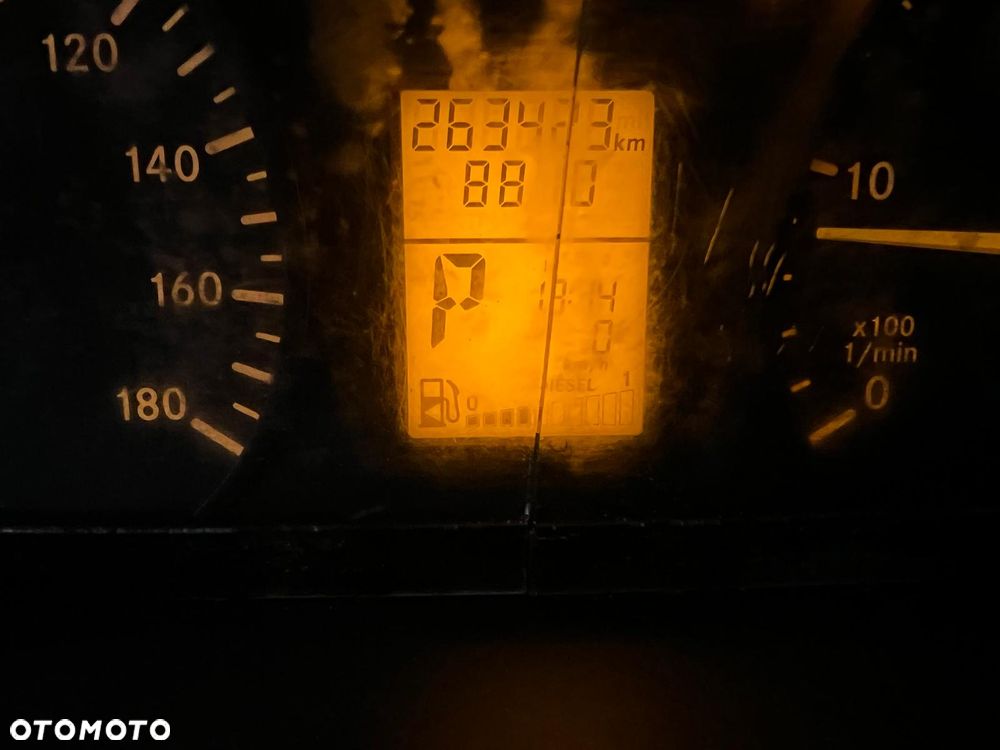 Mercedes-Benz Sprinter - 7