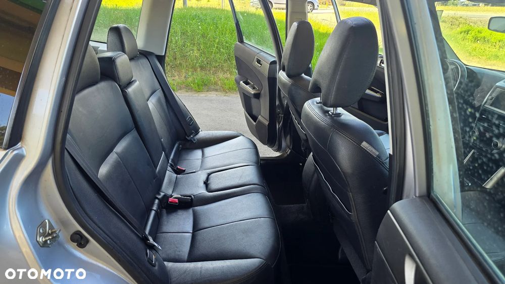 Subaru Forester 2.0D Exclusive EU6 - 29