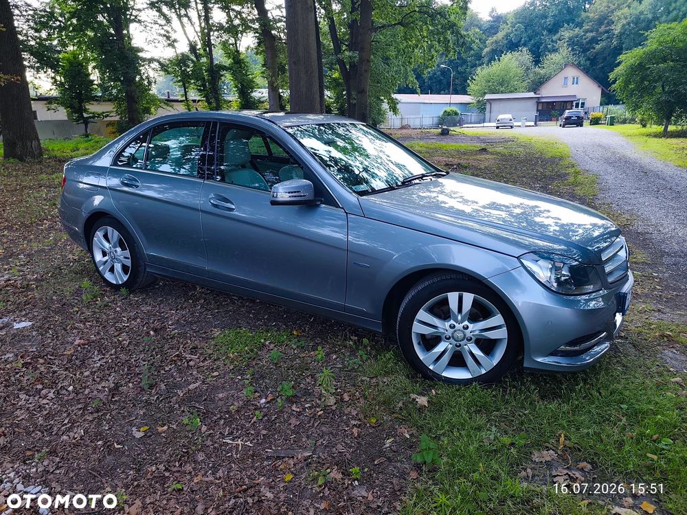 Mercedes-Benz Klasa C 200 CDI BlueEff Avantgarde - 4
