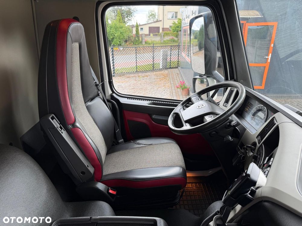 Volvo FM 370 / 6x2 / Chłodnia / Winda / - 26