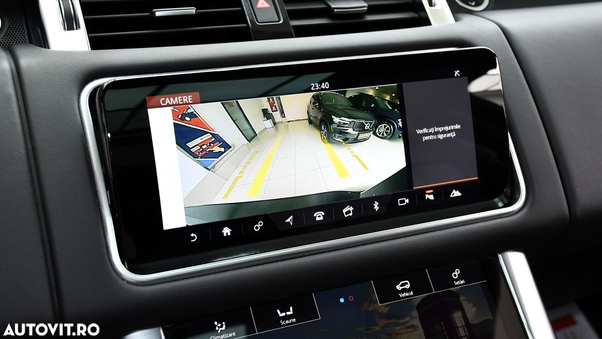 Land Rover Range Rover Sport 3.0 I6 D250 MHEV HSE Dynamic - 13