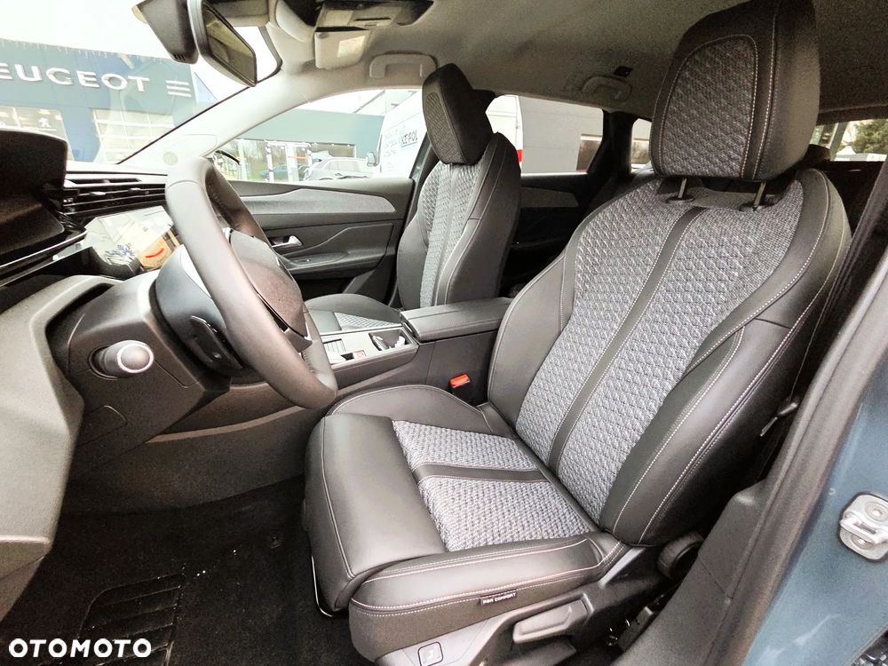 Peugeot 308 1.2 mHEV Allure S e-DCS6 - 17