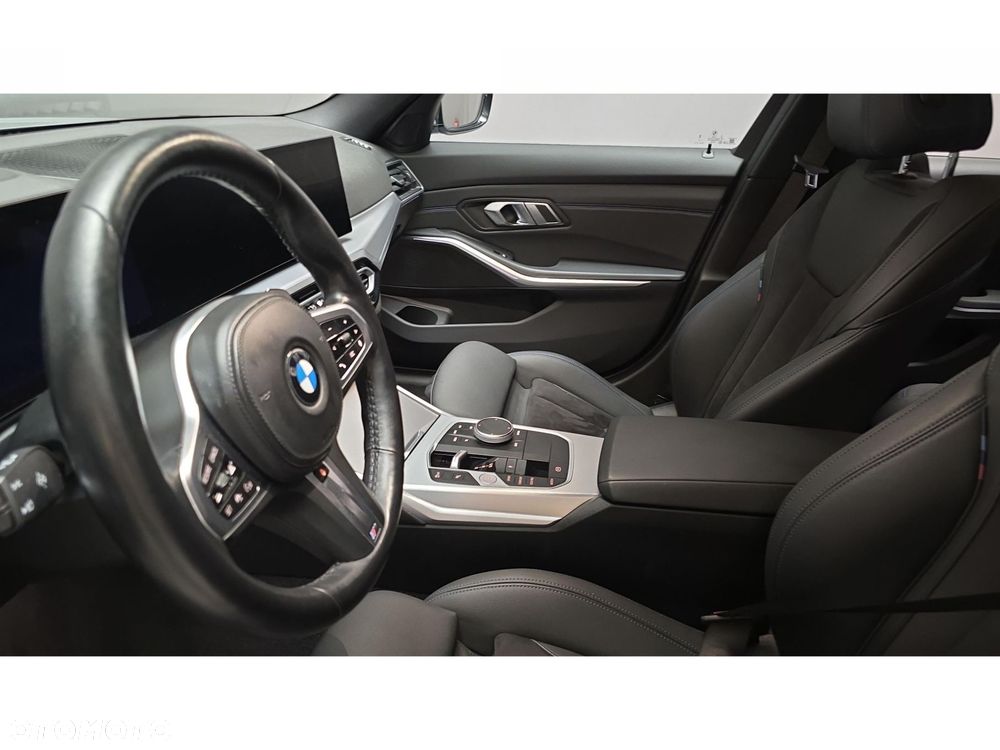 BMW Seria 3 - 32