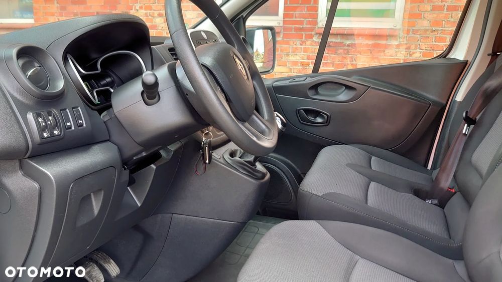 Renault Trafic - 17