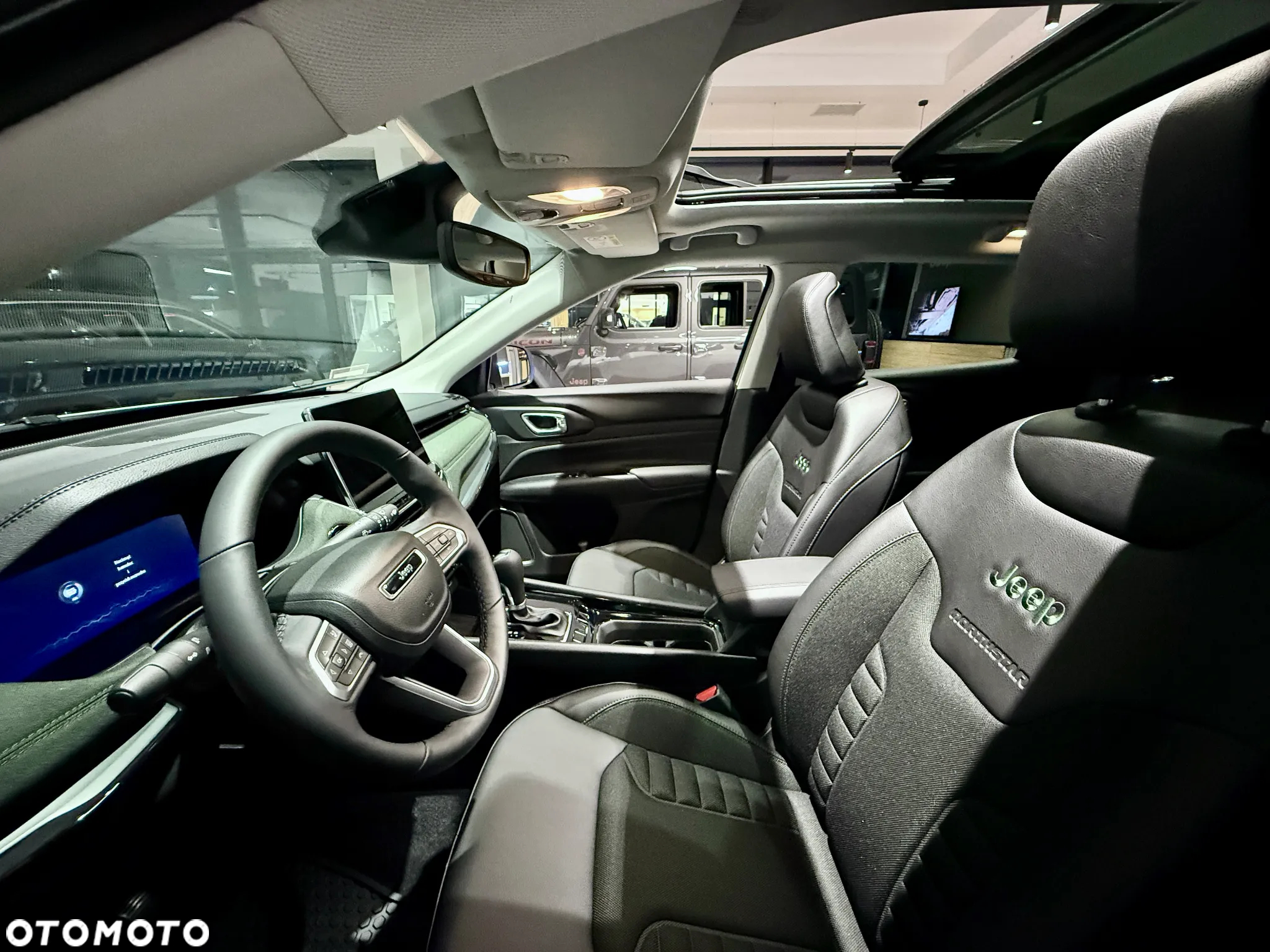 Jeep Compass - 18