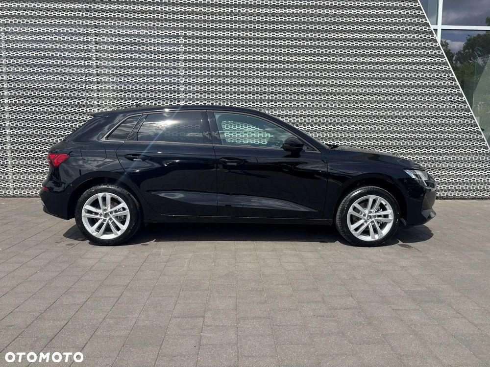 Audi A3 Sportback - 4