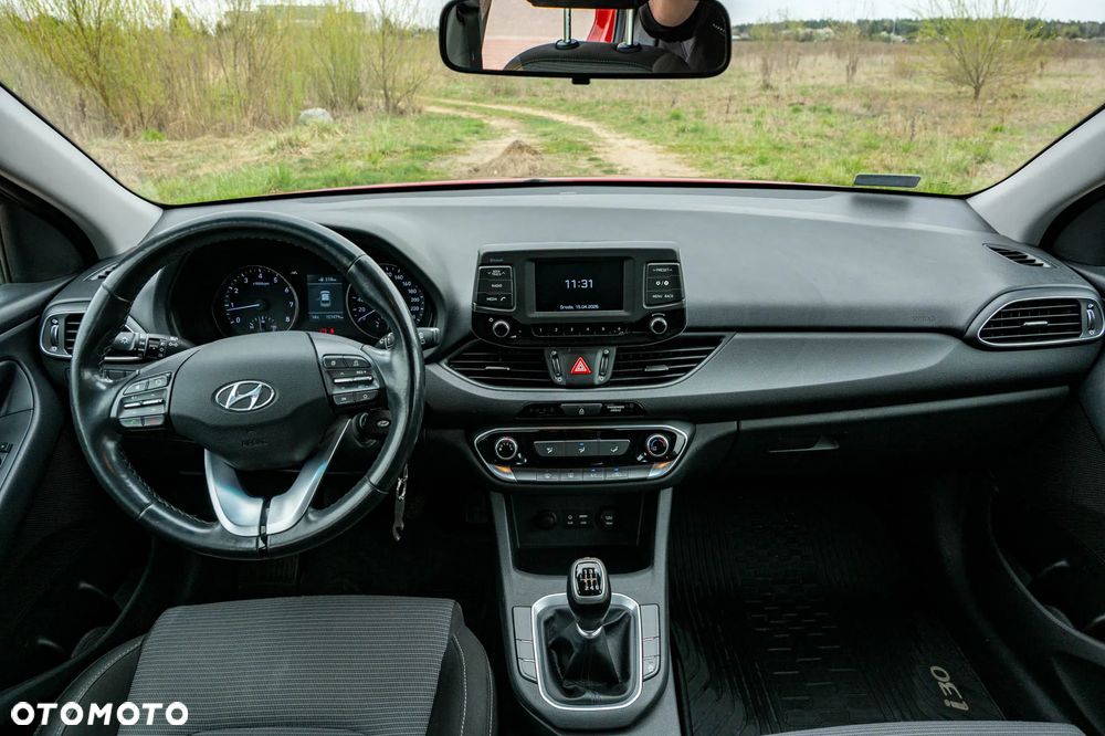 Hyundai i30 1.4 Classic + - 11