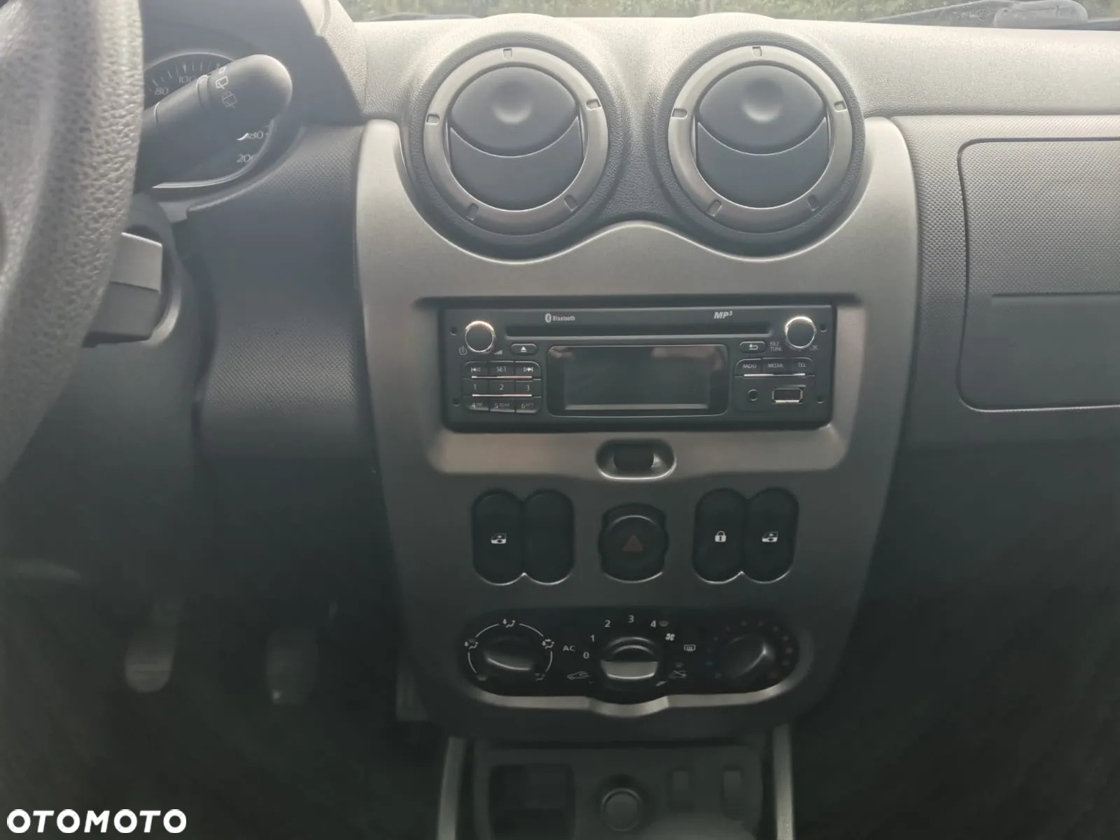 Dacia Duster 1.6 16V 4x2 - 14