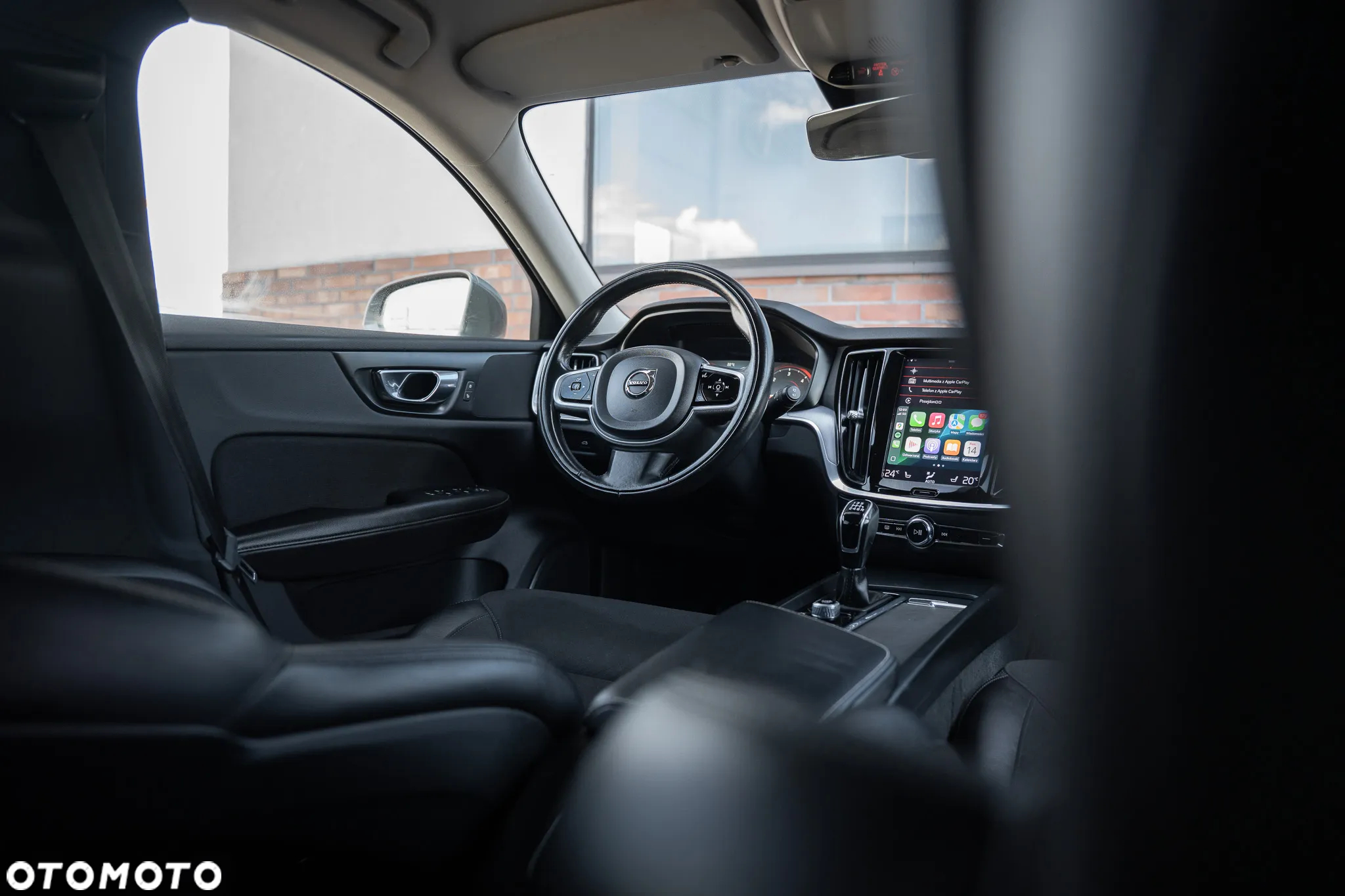 Volvo V60 D3 Momentum Pro - 26