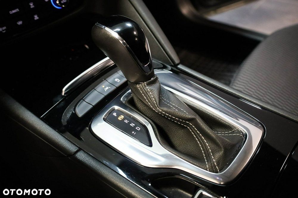 Opel Insignia - 24