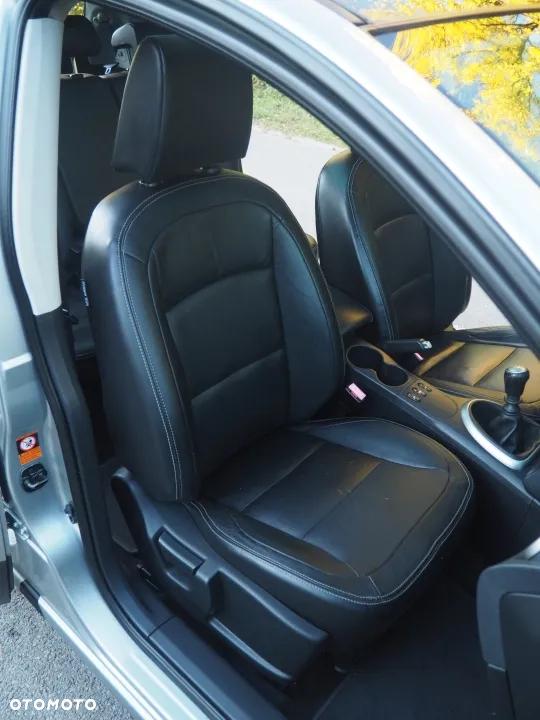 Nissan Qashqai+2 2.0 Tekna Premium - 25