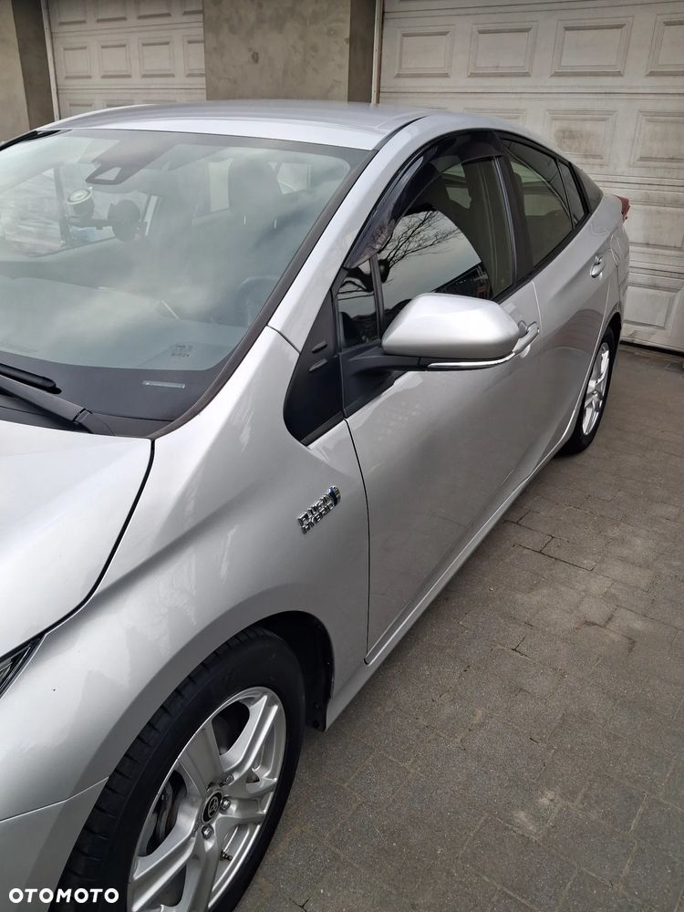 Toyota Prius - 33