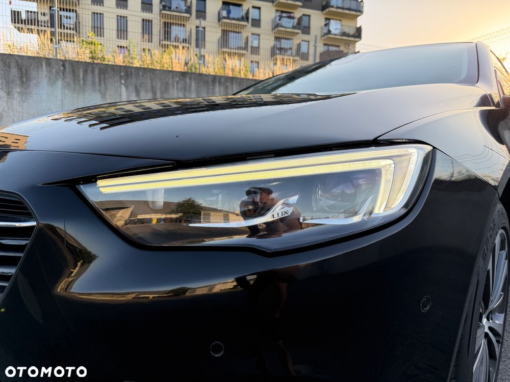 Opel Insignia 1.5 T Exclusive S&S - 9