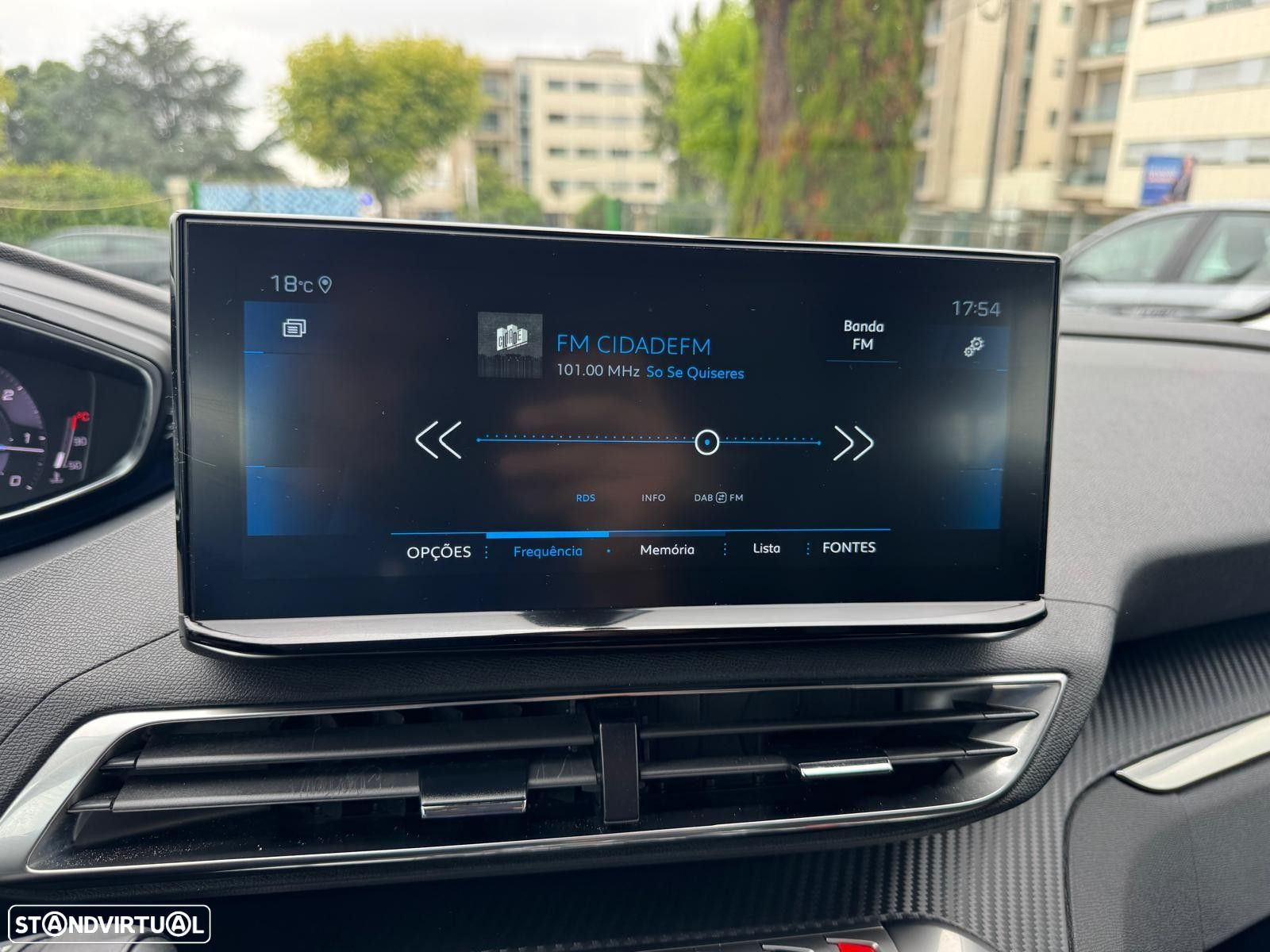 Peugeot 3008 1.5 BlueHDi Active Pack EAT8 - 23