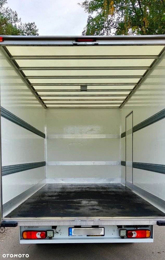 Renault Master - 11