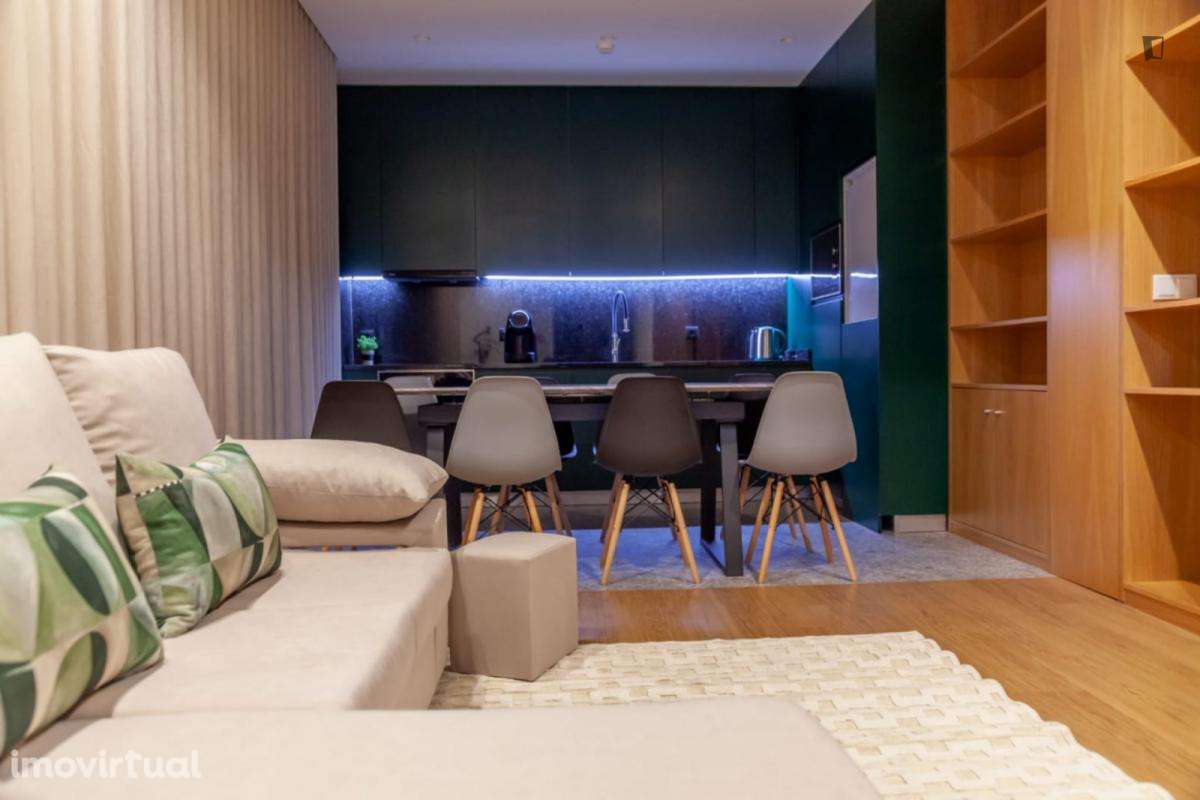 Quarto - localizado em Paranhos Porto - Grande imagem: 3/8