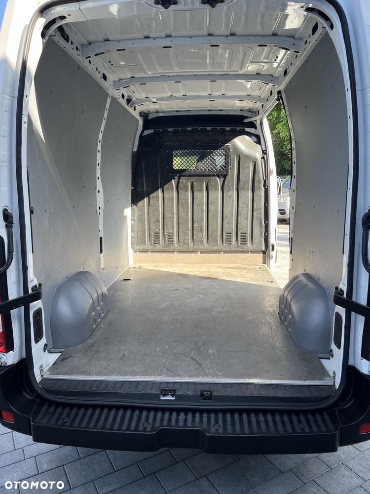 Nissan NV400 - 6