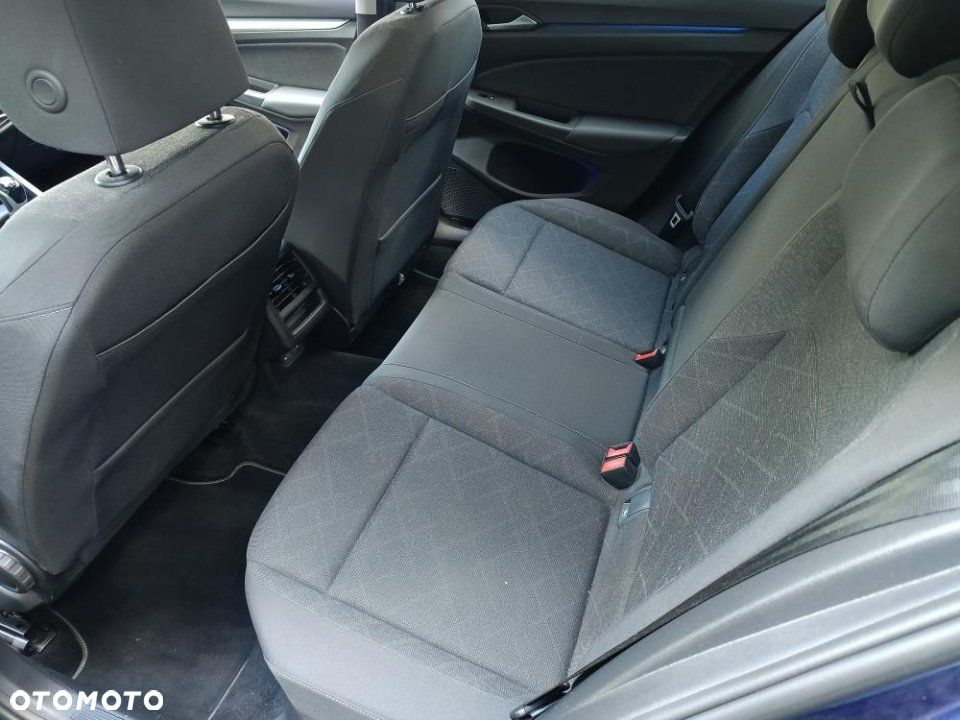 Volkswagen Golf - 18