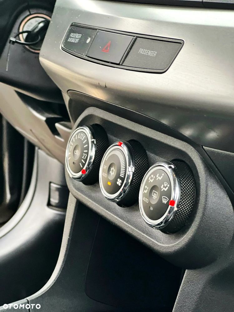 Mitsubishi Lancer - 28