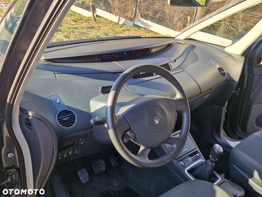 Renault Espace 2.0 Authentique - 21
