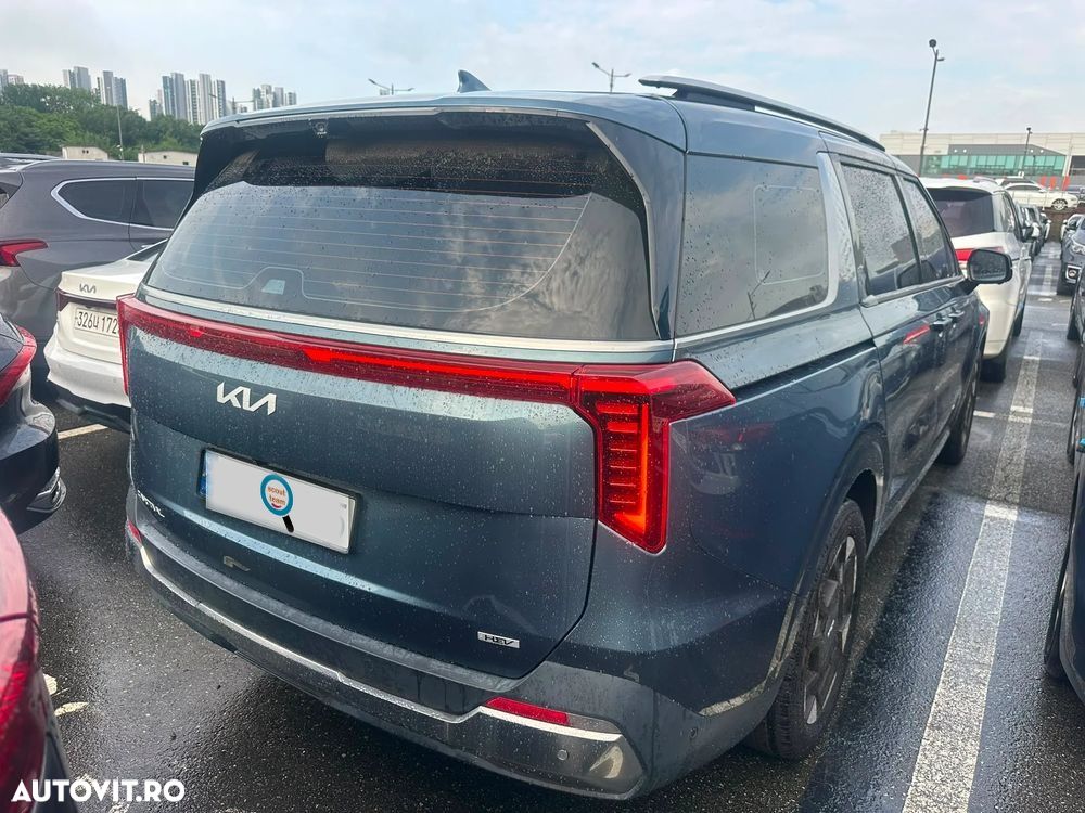 Kia Carnival - 5