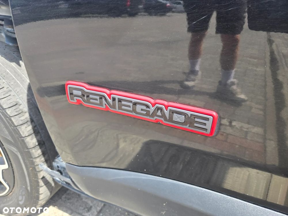 Jeep Renegade 1.3 GSE T4 Turbo Limited 4x4 S&S - 14
