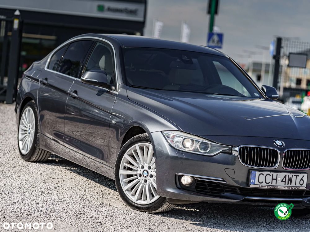 BMW Seria 3 335i xDrive Sport-Aut Luxury Line - 7