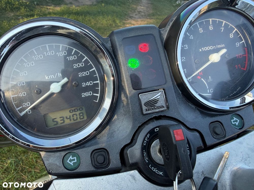 Honda Hornet - 8