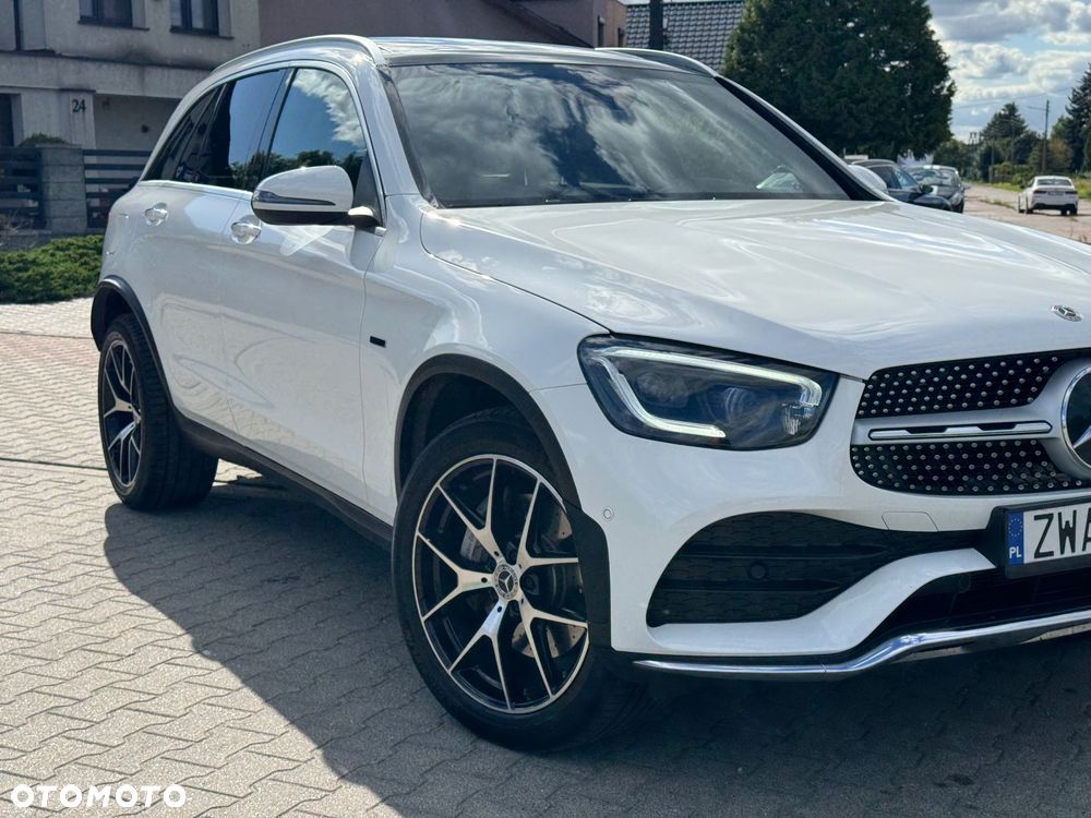 Mercedes-Benz GLC 300 de 4Matic 9G-TRONIC AMG Line Plus - 11