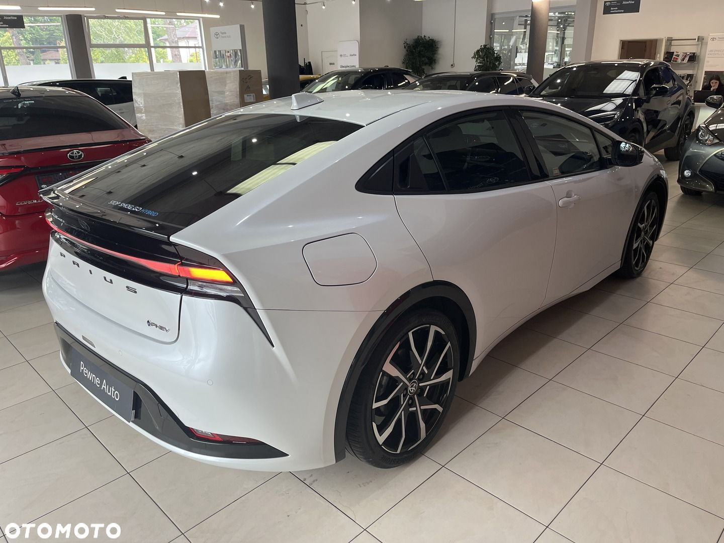 Toyota Prius - 4