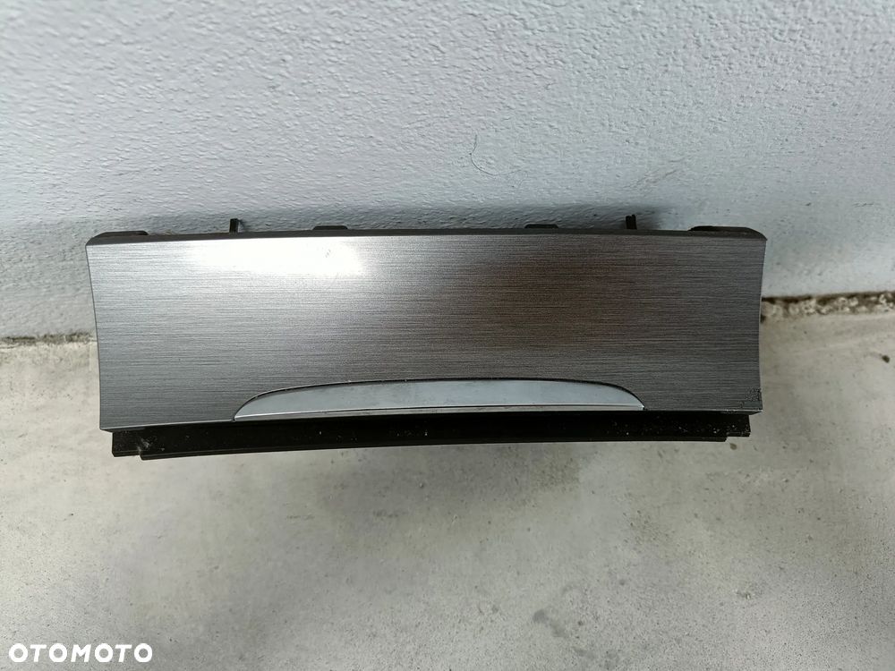 Schowek popielniczka VW Passat B7 CC 3C0863284K - 1