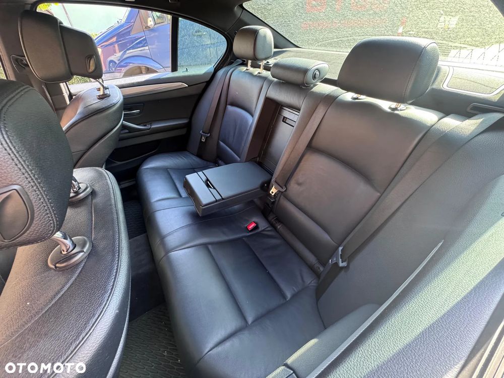 BMW Seria 5 520d Sport-Aut - 23