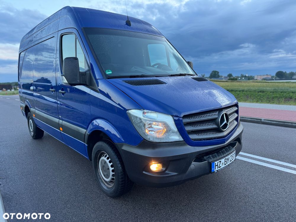 Mercedes-Benz Sprinter - 10