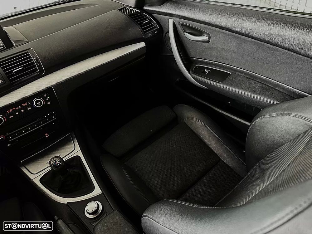 BMW 118 d Pack M - 34