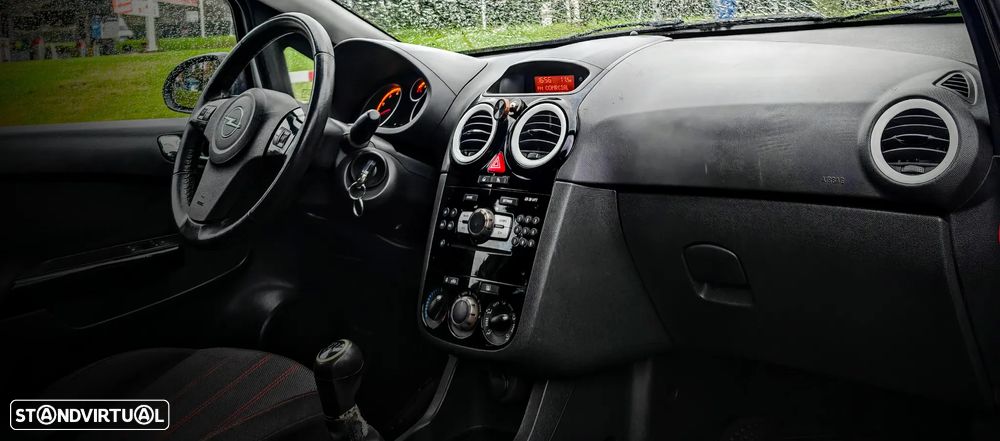 Opel Corsa 1.2 Black Edition 129g - 13