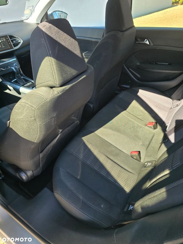 Peugeot 308 - 13