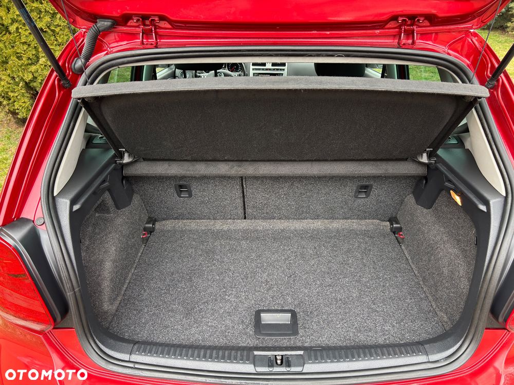 Volkswagen Polo 1.6 TDI Highline - 35