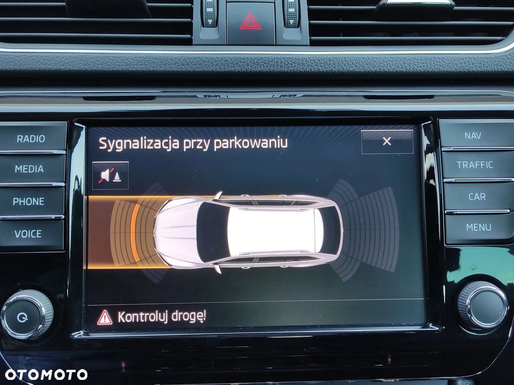 Skoda Superb 2.0 TSI 4x4 DSG Sportline - 37