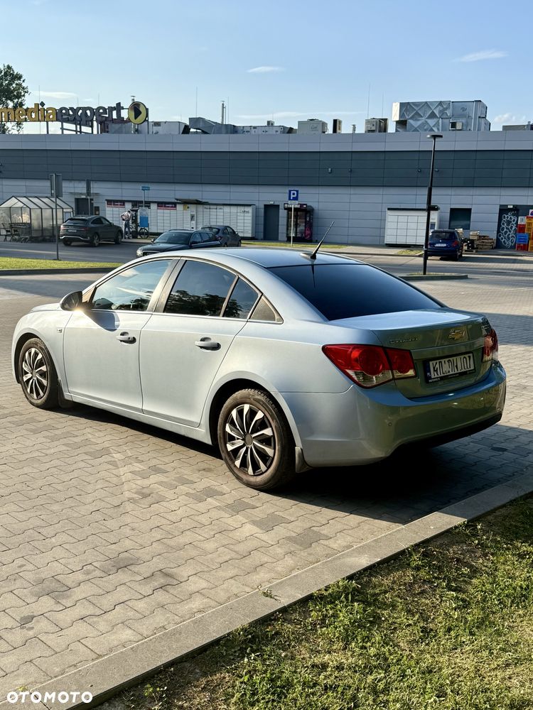 Chevrolet Cruze - 3