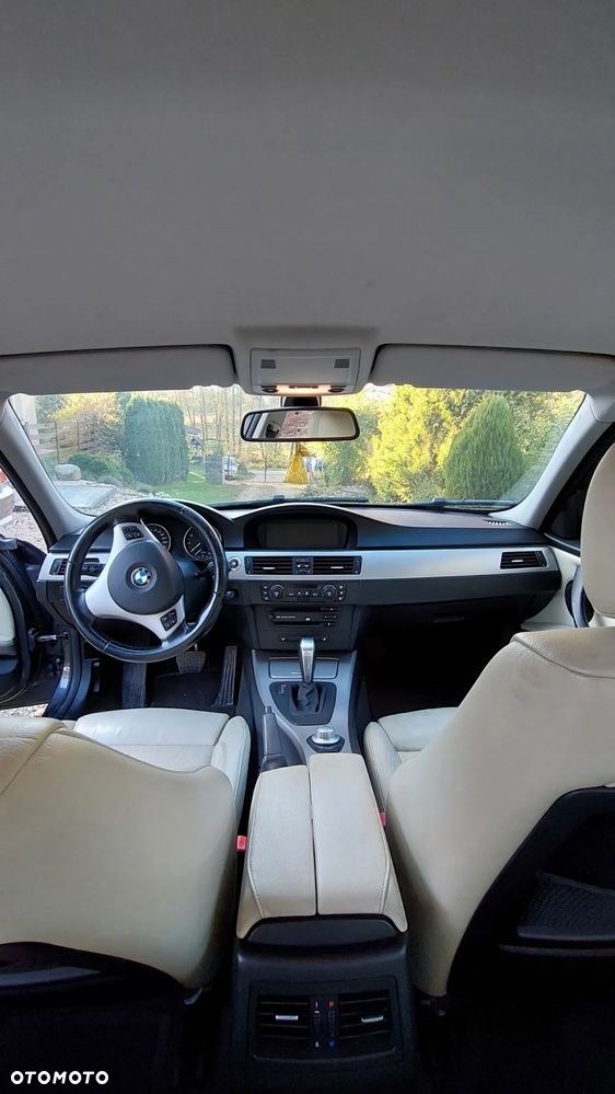 BMW Seria 3 325i - 6