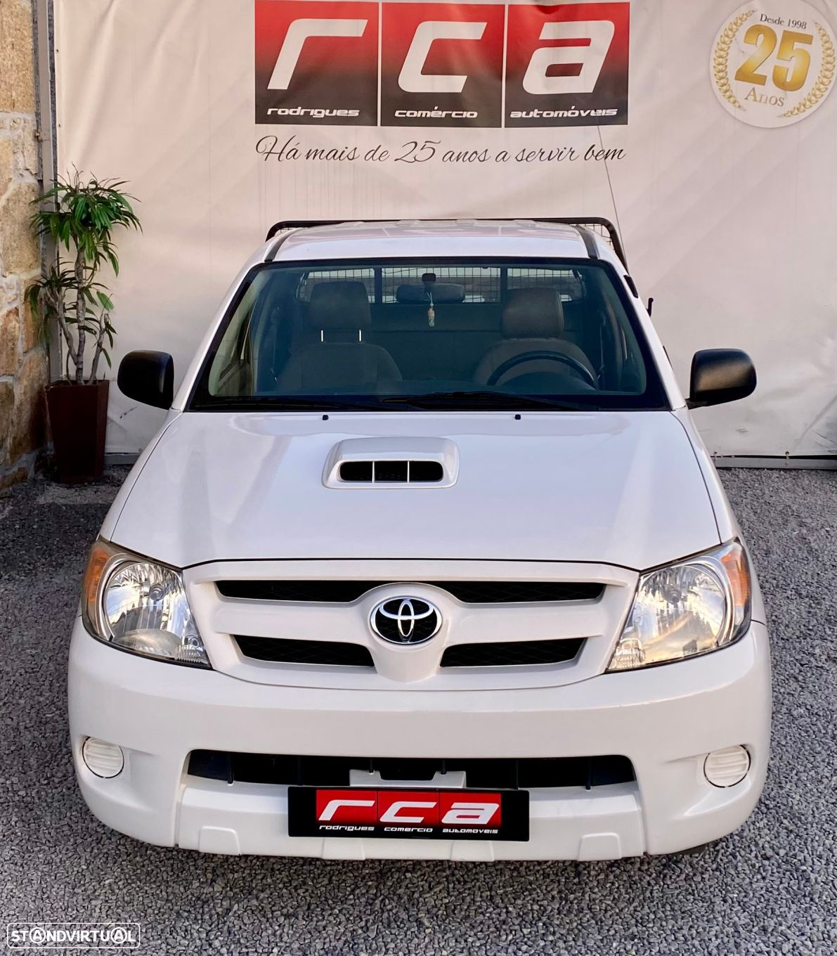 Toyota Hilux 2.5 D-4D 2WD CE PM+AC - 22