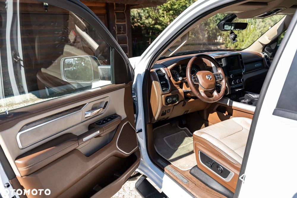 RAM 1500 5.7 Crew Cab Laramie - 21