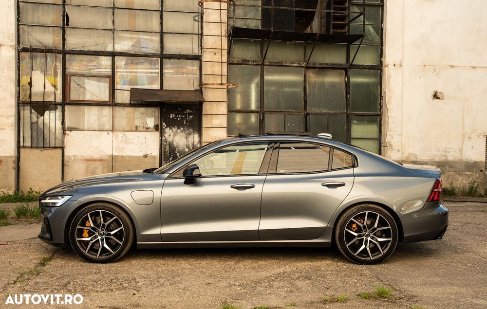 Volvo S60 T8 Recharge AWD Polestar Engineered - 4