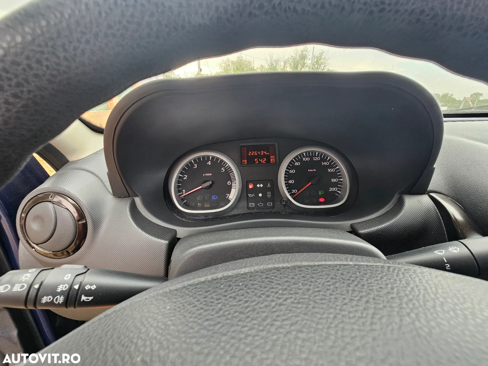 Dacia Duster 1.5 dCi 4x2 Laureate - 7