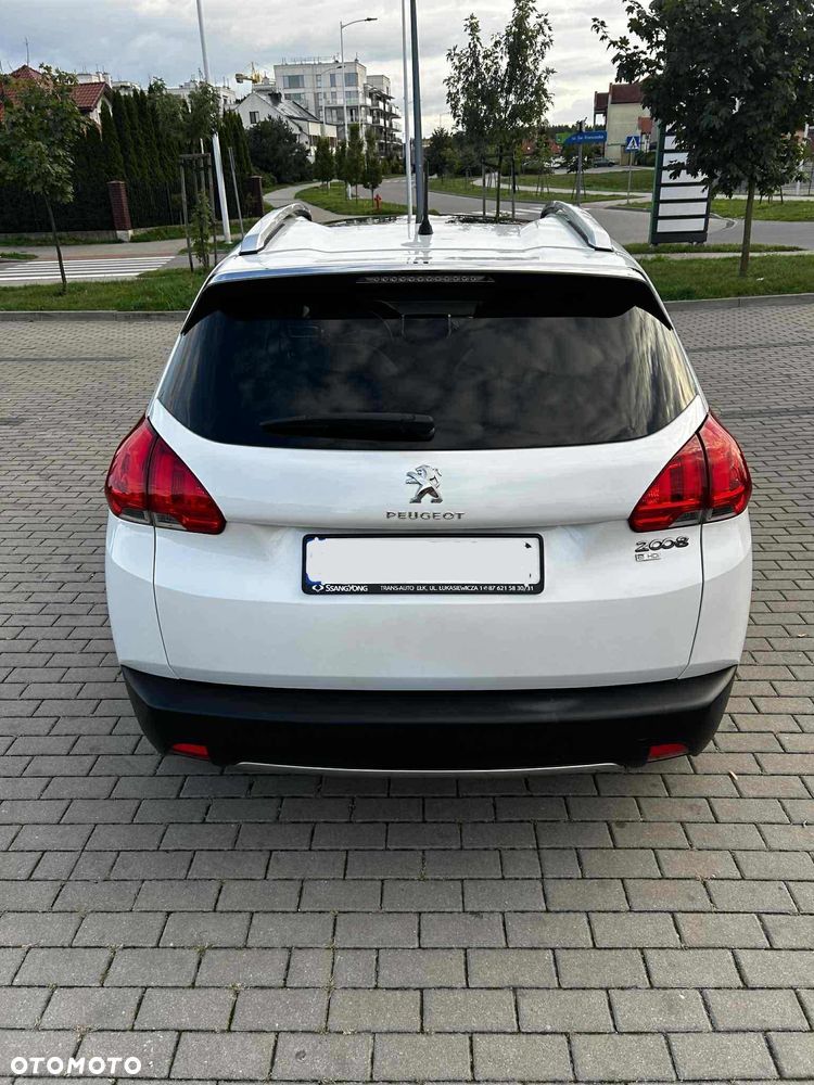 Peugeot 2008 1.6 e-HDi Allure S&S - 10